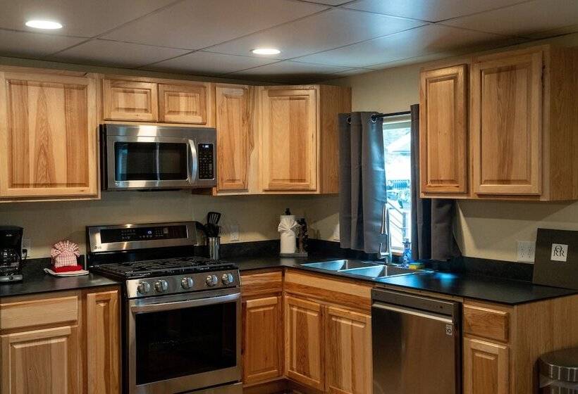 Люкс Премиум, Ouray Riverside Resort Inn & Cabins