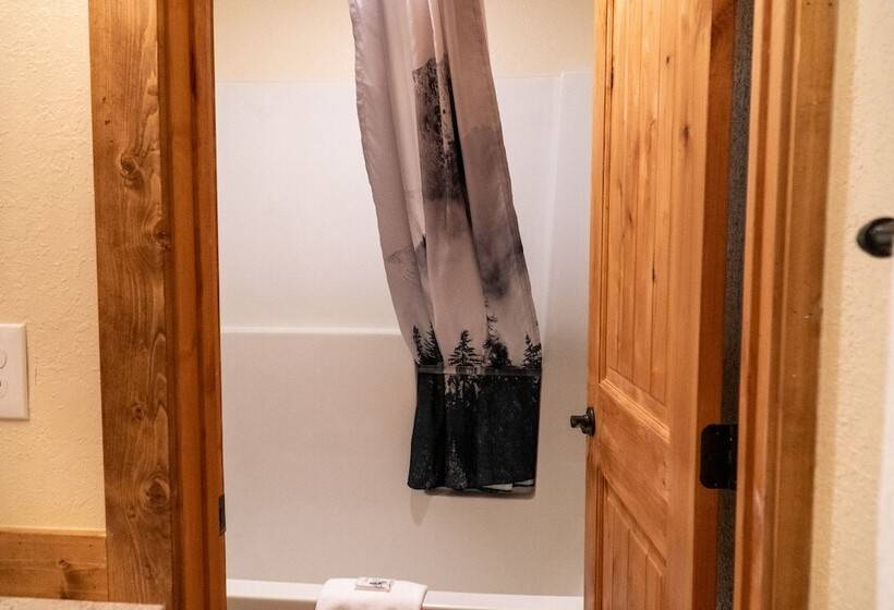 סוויטה משפחתית 2 חדרי שינה, Ouray Riverside Resort   Inn & Cabins