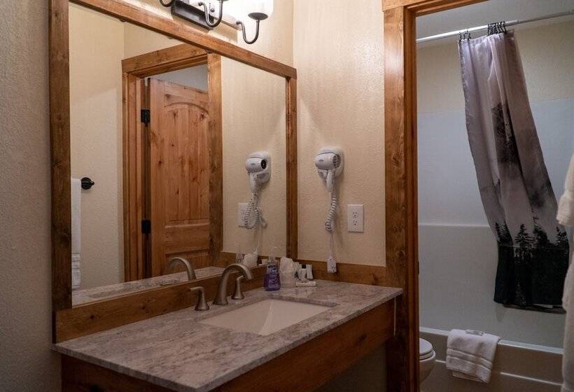 סוויטה משפחתית 2 חדרי שינה, Ouray Riverside Resort   Inn & Cabins