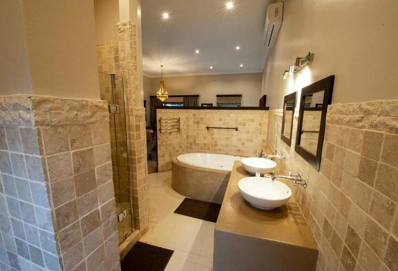 스탠다드 룸 킹사이즈 침대, Il Castello