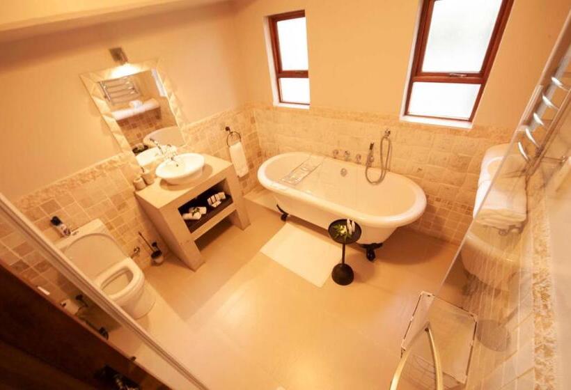 스탠다드 룸 킹사이즈 침대, Il Castello