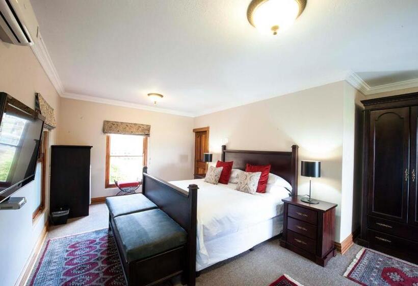 스탠다드 룸 킹사이즈 침대, Il Castello