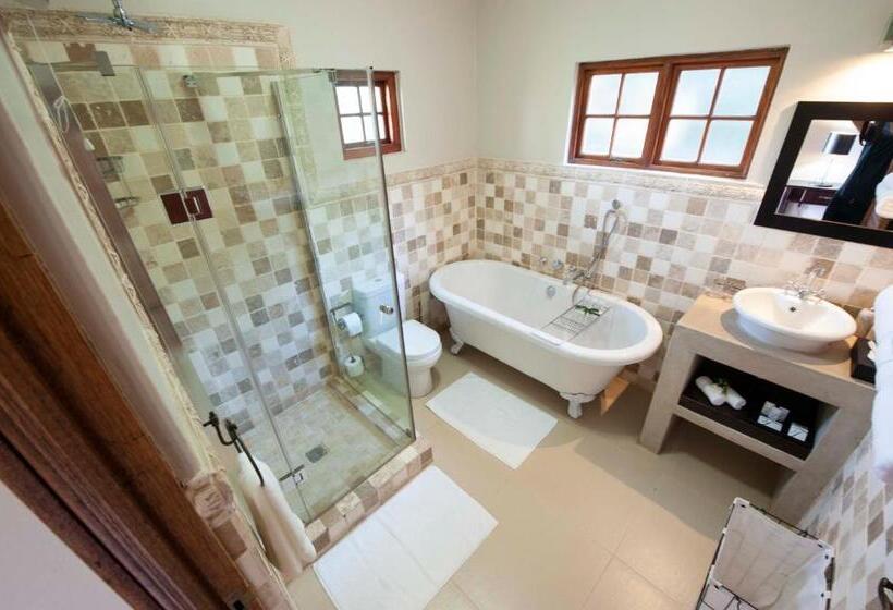 스탠다드 룸 킹사이즈 침대, Il Castello