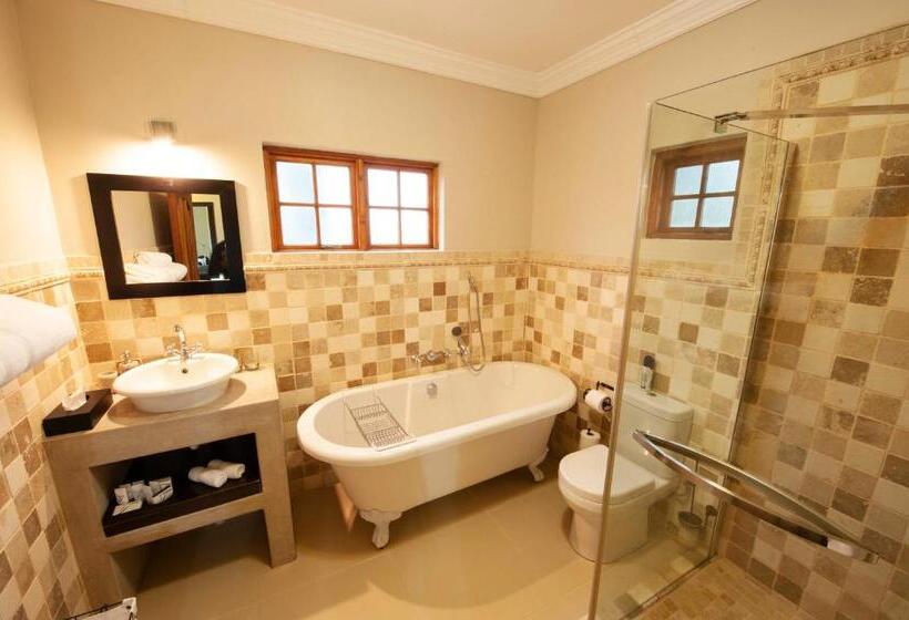 스탠다드 룸 킹사이즈 침대, Il Castello