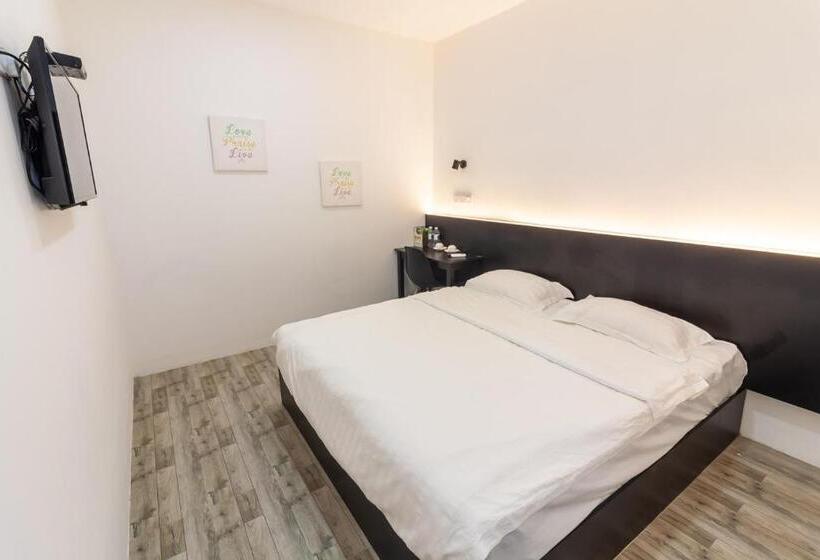 Quarto Superior Cama King, Tambun Warm