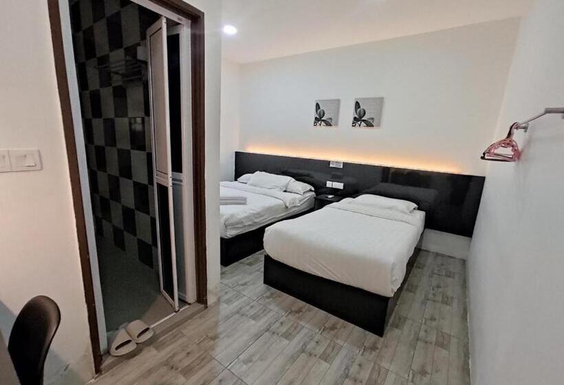 Quarto Triplo Standart, Tambun Warm