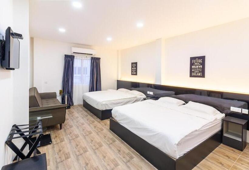 Quarto Familiar Deluxe, Tambun Warm