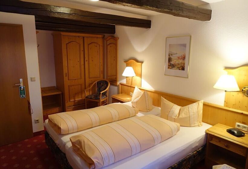 Номер Стандарт, Pension Am Nicolaiplatz