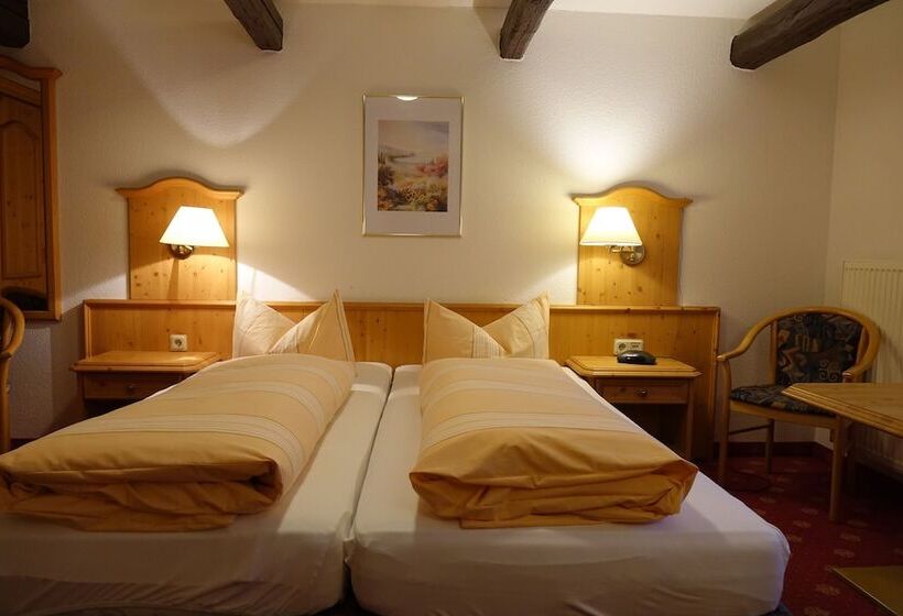 Номер Стандарт, Pension Am Nicolaiplatz