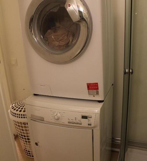 スタンダードルーム, Affären Må Bra