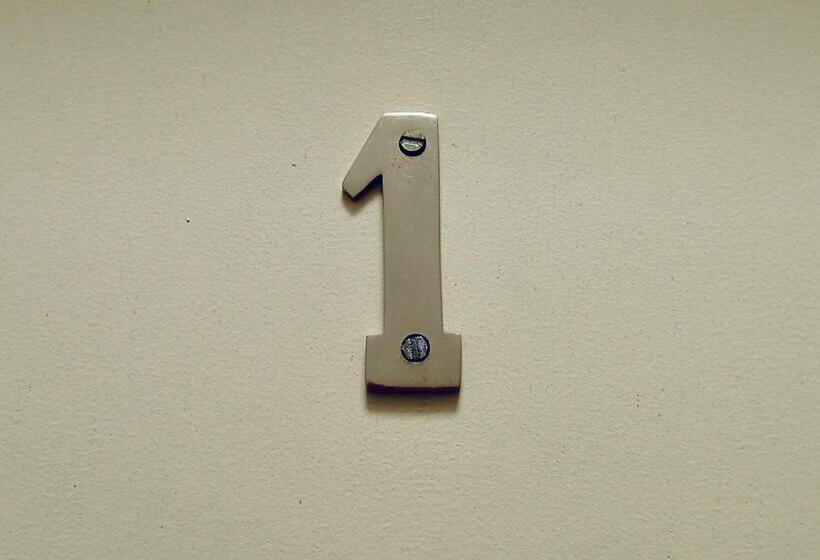 スタンダードルーム, La Trouvaille