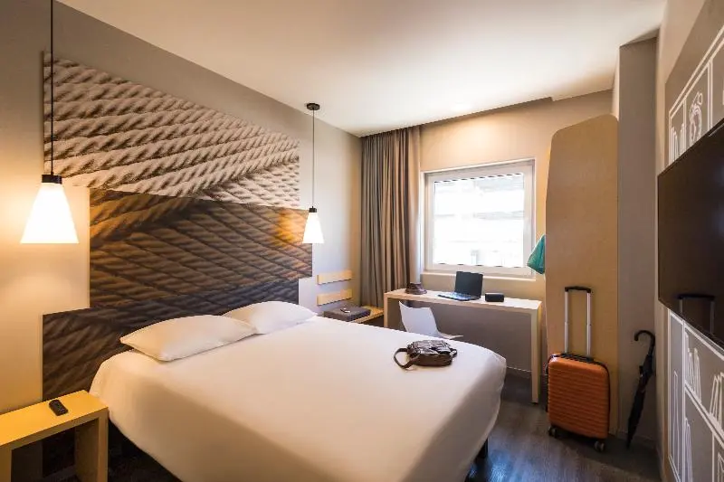 スタンダードルーム, Ibis Torreon