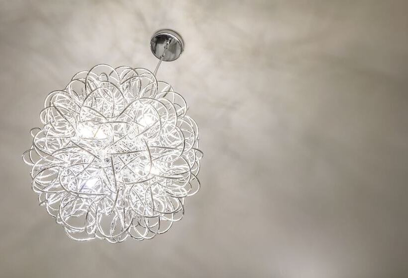 디럭스 스위트, The Gamekeeper S Inn