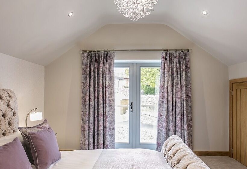 디럭스 스위트, The Gamekeeper S Inn