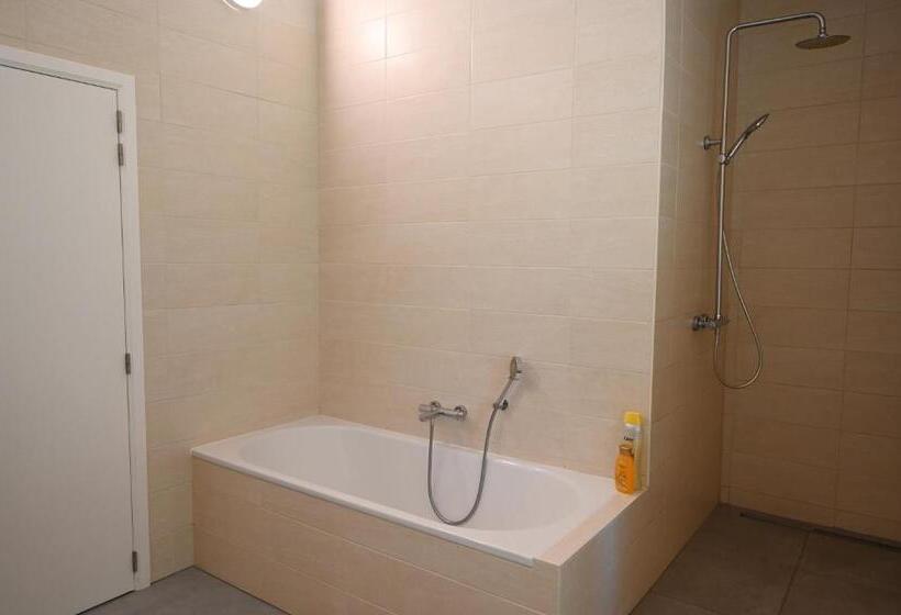 带1个卧室的豪华公寓, Landlord Bij Leuven
