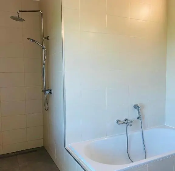 1ベッドルームのデラックスアパートメント, Landlord Bij Leuven