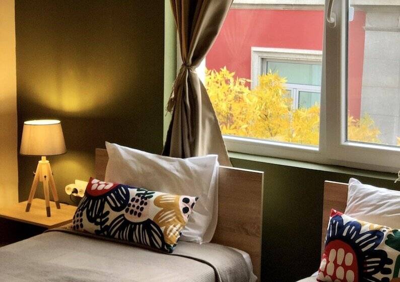 트리플 클래식 룸, Skyler Guest House