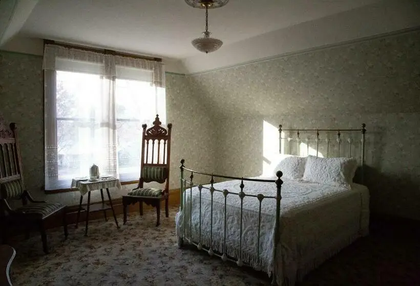 バス共有のスタンダードルーム, Lodi Hill House