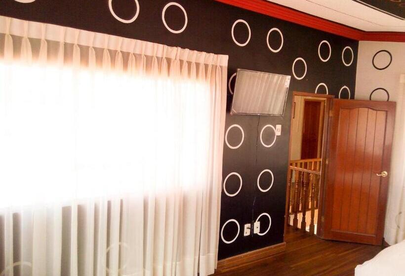 اتاق خانوادگی با سرویس بهداشتی مشترک, Belmont B&b