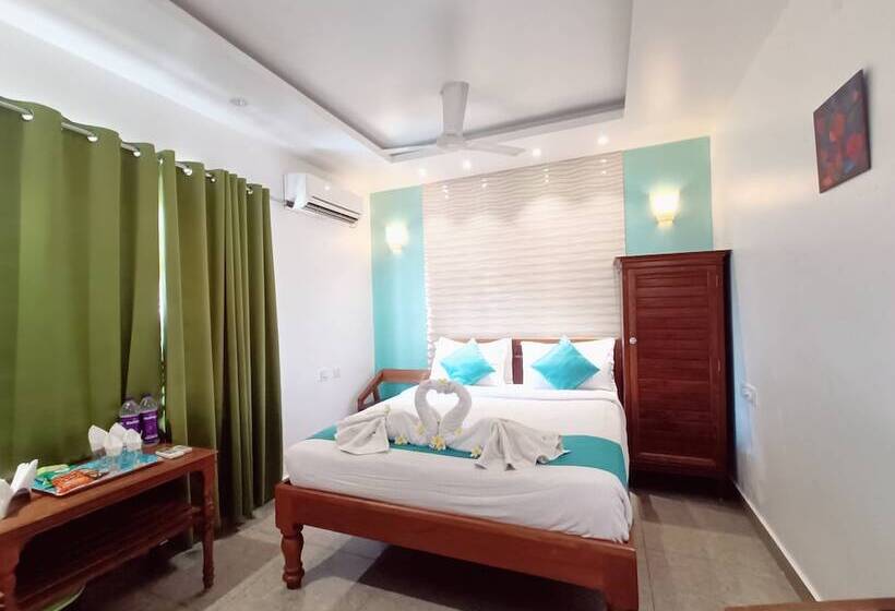 디럭스 룸, Le Holiday Inn