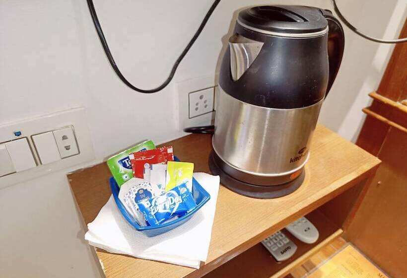 디럭스 룸, Le Holiday Inn