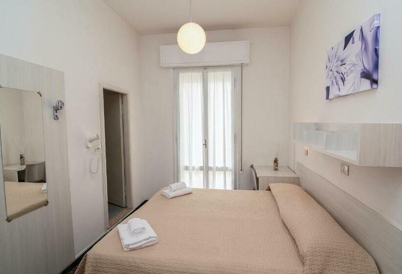 スタンダードルーム, Napoleon