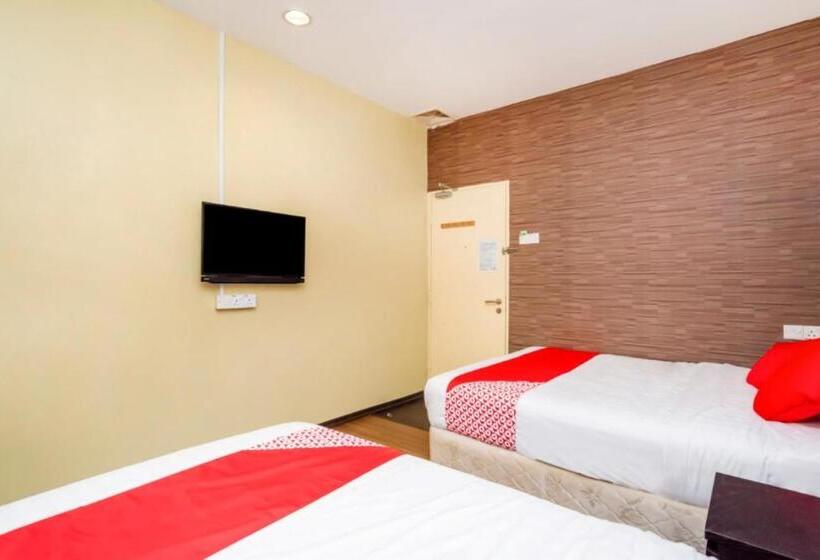 Suite Familiar, D Pinetrees