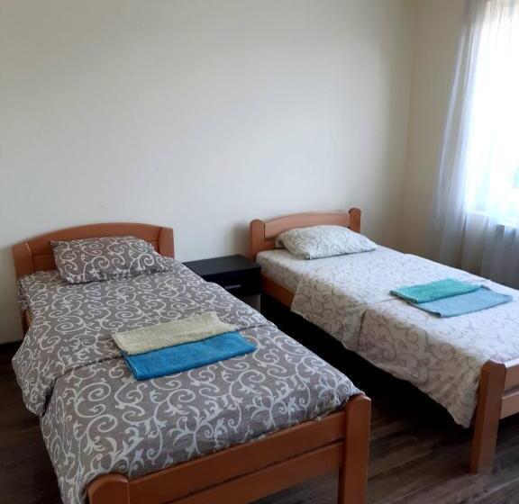 اتاق استاندارد با بالکن, Hedonist