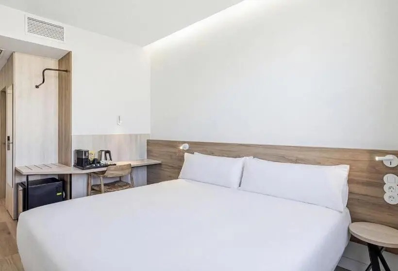 اتاق لوکس, B&b Hotel Cieza