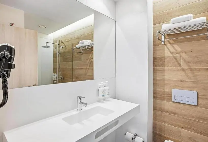 اتاق لوکس, B&b Hotel Cieza