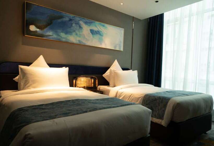 اتاق لوکس, Ames