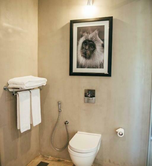 디럭스 스위트 킹 침대, Sigiriya King S Resort