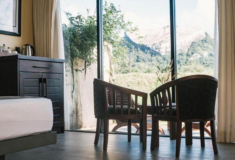 디럭스 스위트 킹 침대, Sigiriya King S Resort