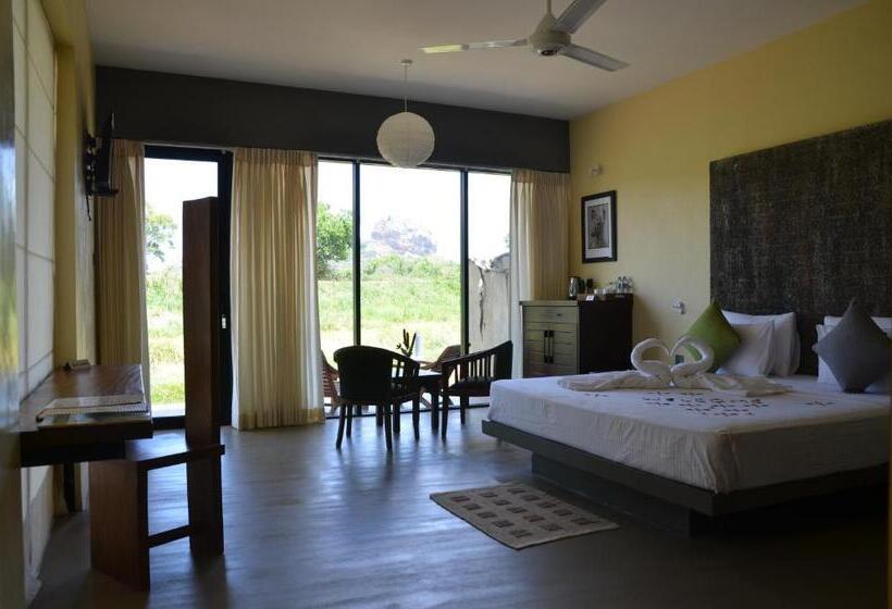 디럭스 스위트 킹 침대, Sigiriya King S Resort