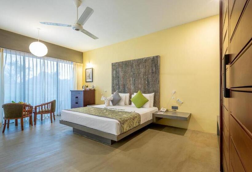 디럭스 스위트 킹 침대, Sigiriya King S Resort