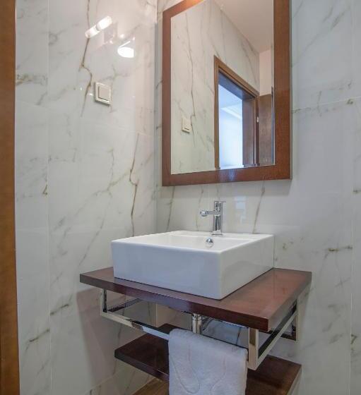 اتاق استاندارد, Twelve By Aycon