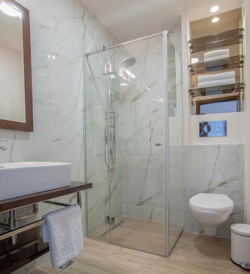 اتاق استاندارد, Twelve By Aycon