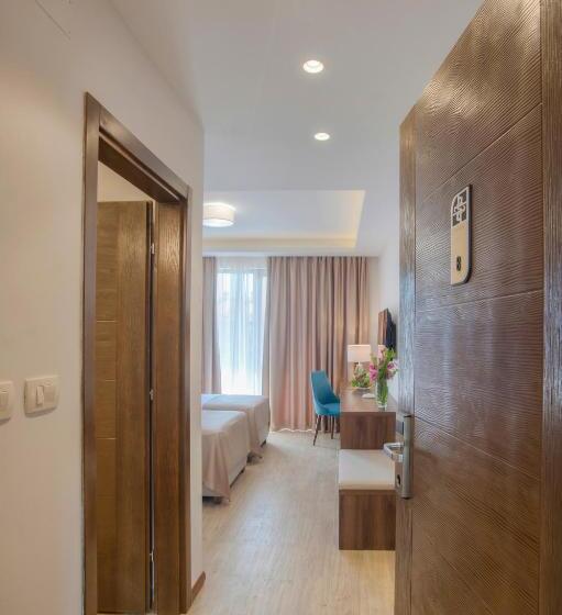 اتاق استاندارد, Twelve By Aycon