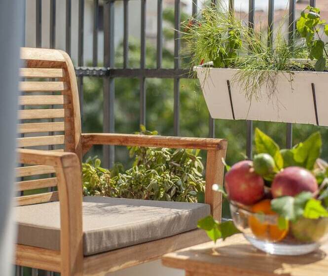 اتاق استاندارد, Twelve By Aycon