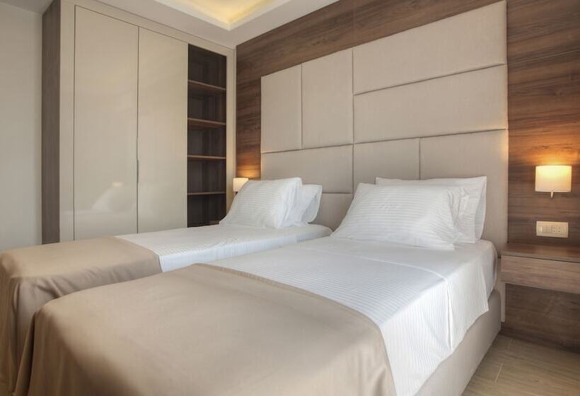 اتاق استاندارد, Twelve By Aycon