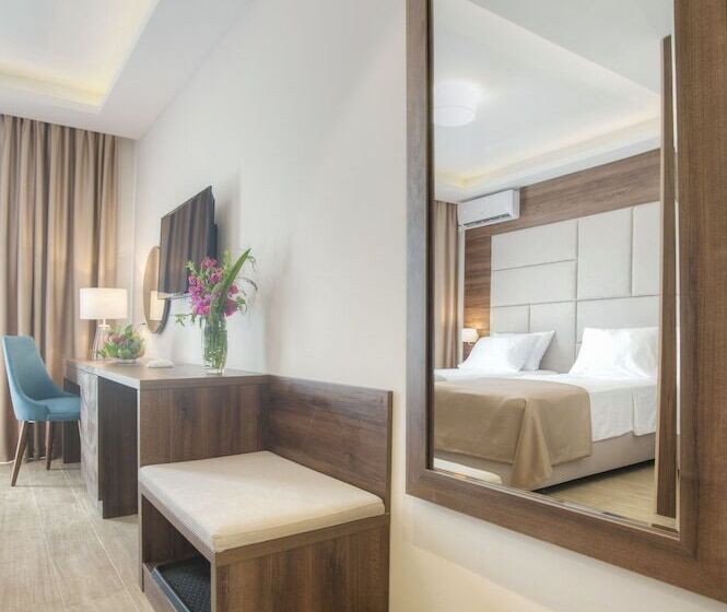 اتاق استاندارد, Twelve By Aycon