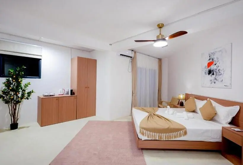 اتاق سوپریور با تخت بزرگ, Panda Express Guesthouse