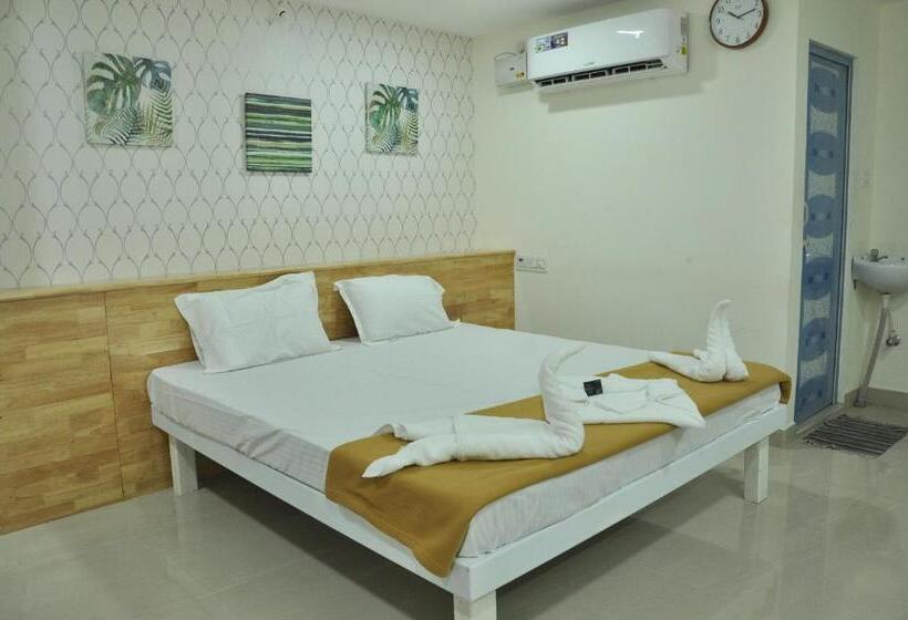 4 Bett Deluxe Zimmer, Aditis