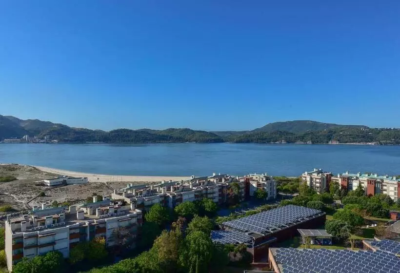海の見えるスタンダードスタジオ, The Anchor Troia   River