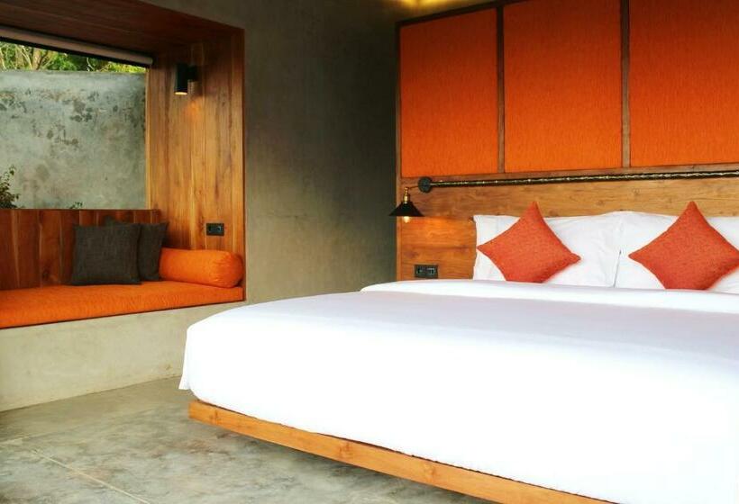 Camera Deluxe, The Elementum