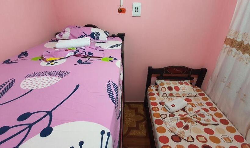 ルームシェアのワンベッド, Hostal Happy Day