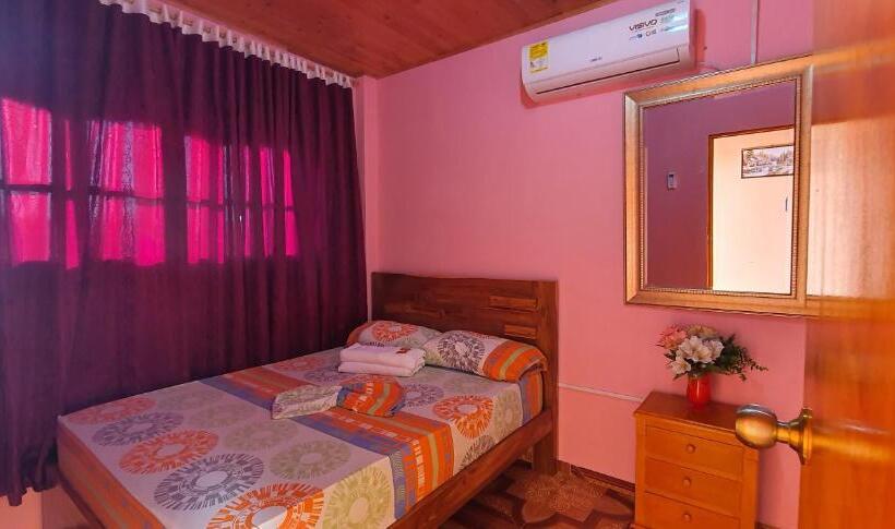 スーペリアールーム, Hostal Happy Day