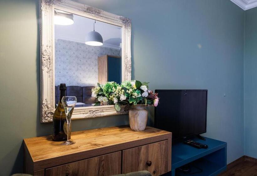 דירת חדר, Avenue Hotel   Free Parking