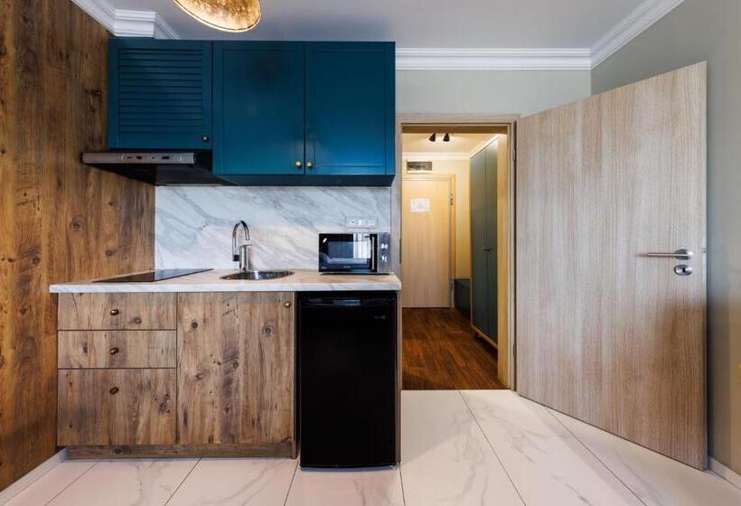 סטודיו דלוקס, Avenue Hotel   Free Parking