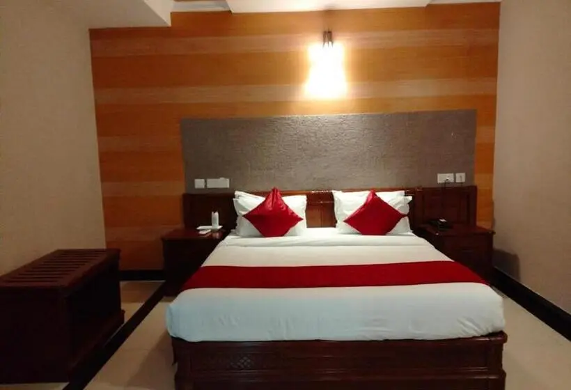 Familien Suite, Jyothis Regency